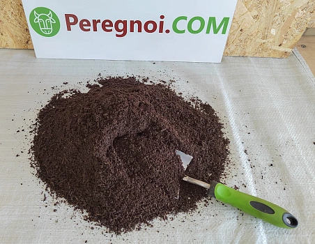 Перегной коровьего навоза чистый однородный без запаха в мешках 30л.